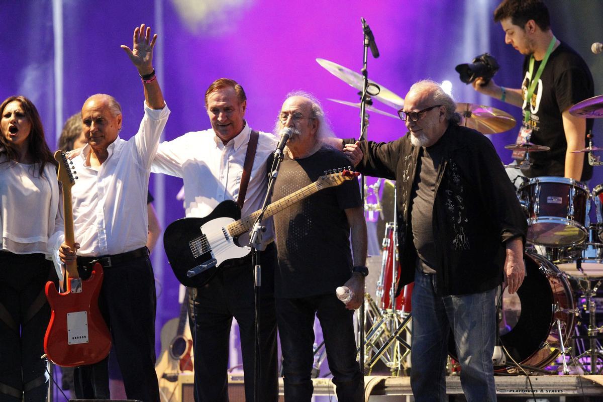 Los Pekenikes en 2015, durante el concierto que celebró los 50 años de la actuación de los Beatles en España, en el que ellos habían sido sus teloneros.