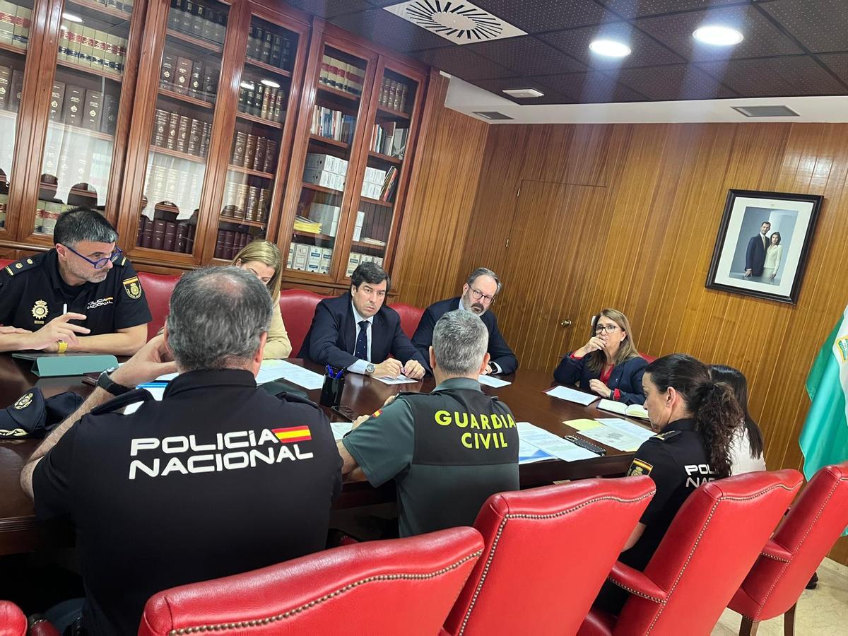 Reunión de la junta de seguridad que ha presidido este lunes Ana López.