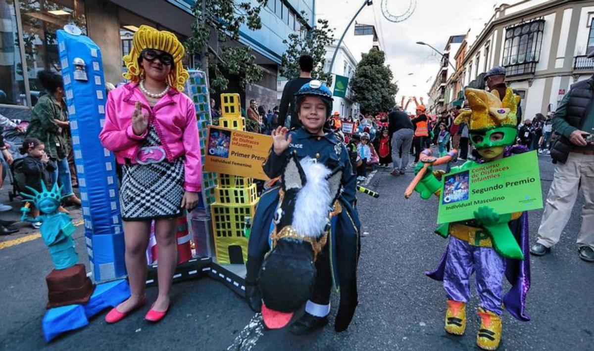 La cantera chicharrera toma las calles en el coso infantil