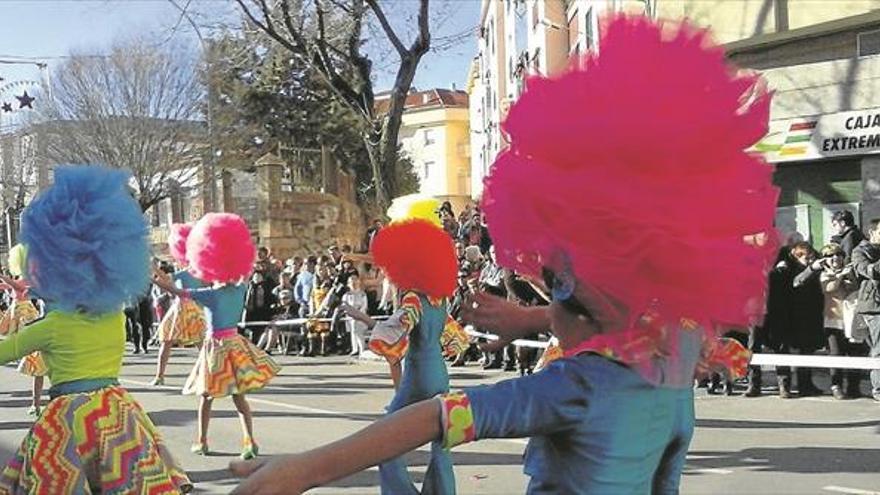 El Ayuntamiento de Navalmoral abre el plazo de los concursos y desfiles del Carnaval