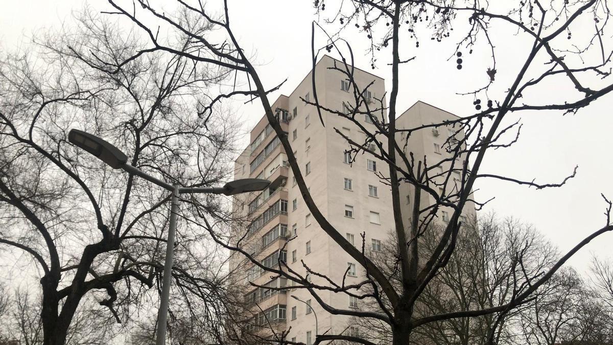 La Bondad: del Edificio Azul al Edificio Blanco