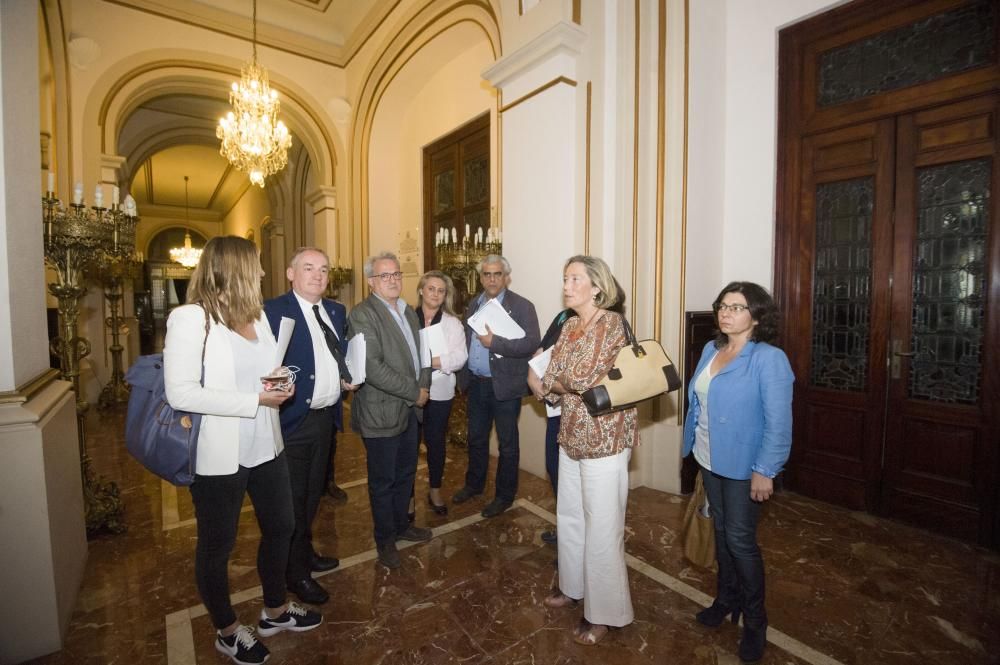 El pleno de A Coruña da luz verde a la renta socia