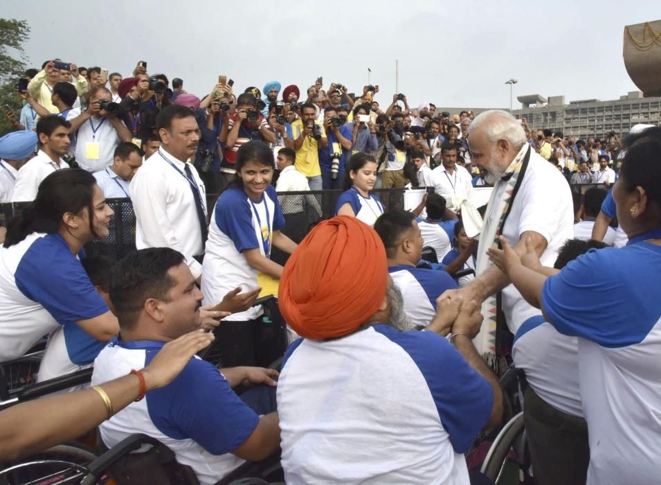 La India celebra el Día Internacional del Yoga