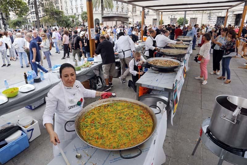 València celebra el Día de la Paella