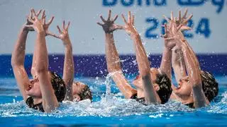 El equipo español de natación artística gana la medalla de plata en la rutina técnica por equipos