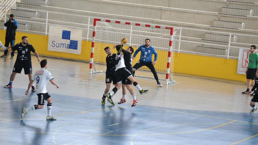 El Excursionista Eldense en un partido.