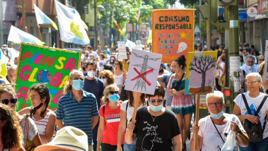 Manifestación contra Chira-Soria