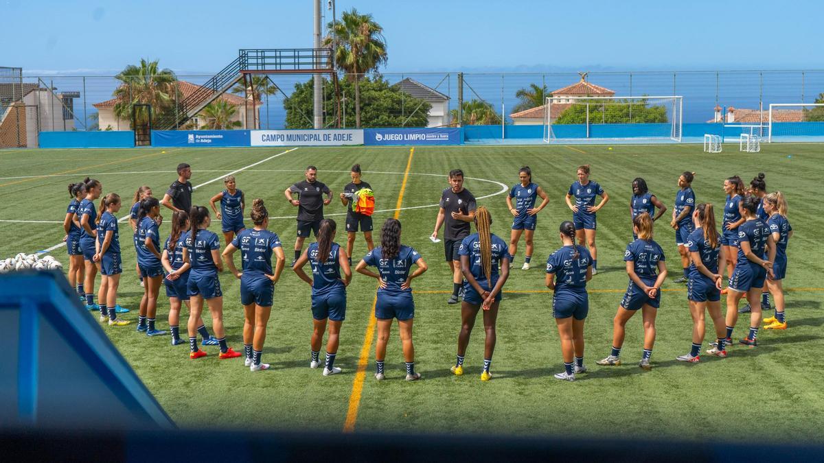 El grupo en el primer día.