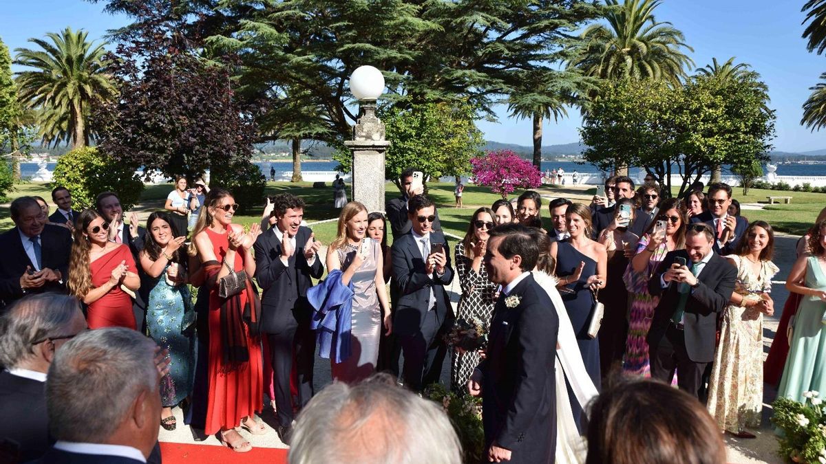 Los recién casados, de camino al hotel.