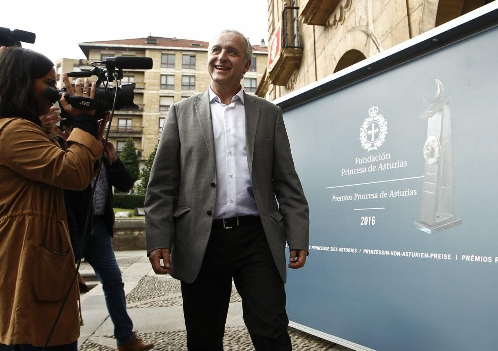 Llegada del premio "Princesa de Asturias" de la Concordia, Pedro Puig Pérez