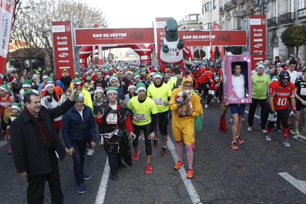 Cerca de 6.000 corredores toman la salida de la Alameda unas horas antes de la Nochevieja