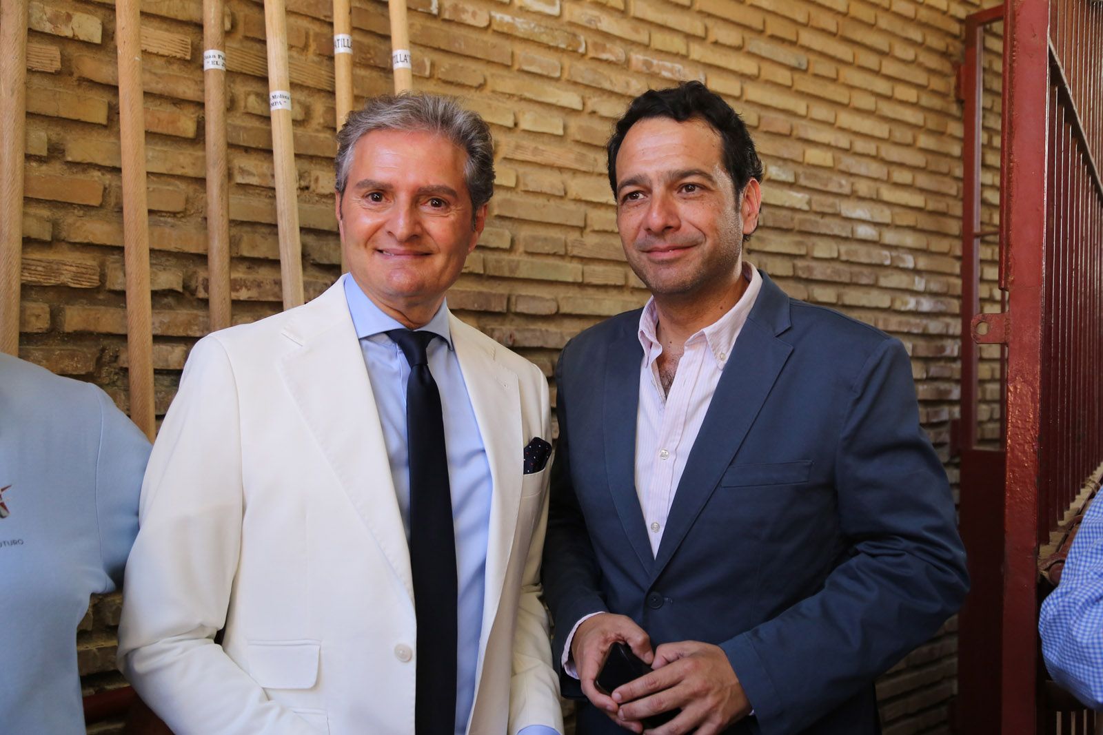 Román toma la alternativa y la puerta grande se abre para Roca Rey y Ortega