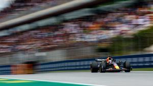 Verstappen ha volado en el Circuit