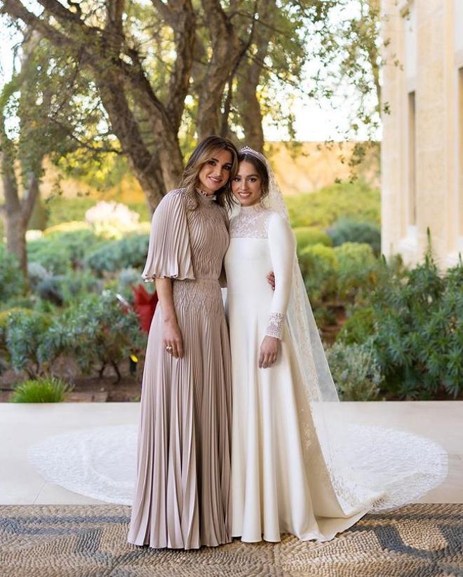 La reina Rania de Jordania con su hija Iman
