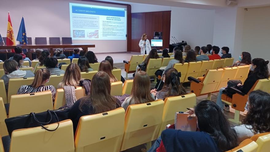 El departamento de salud abre sus puertas a los futuros residentes de enfermería y medicina especializada