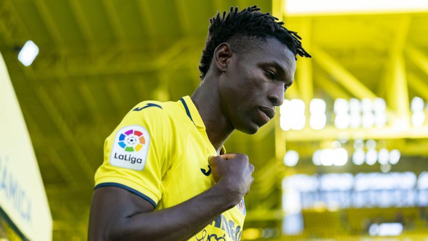 Oficial: Nico Jackson se marcha del Villarreal al Chelsea por 38 millones