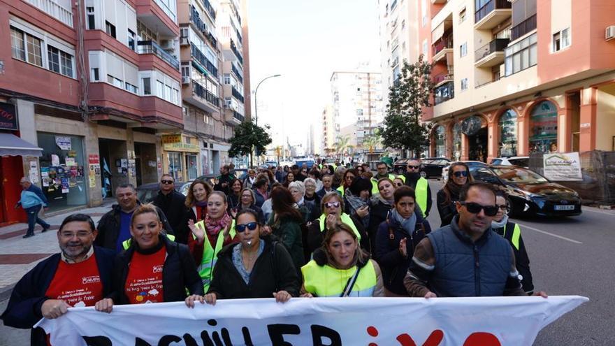 Los padres se manifestaron por Carretera de Cádiz.