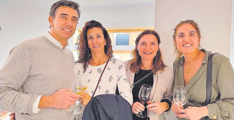 Pedro Gelabert, Núria Brunet, Cati Mateu y Cati Bestard.