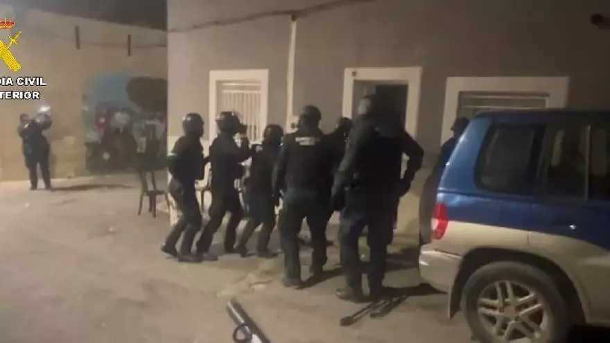Desmantelan en Villena un clan familiar de tráfico de drogas tras el robo de un paquete
