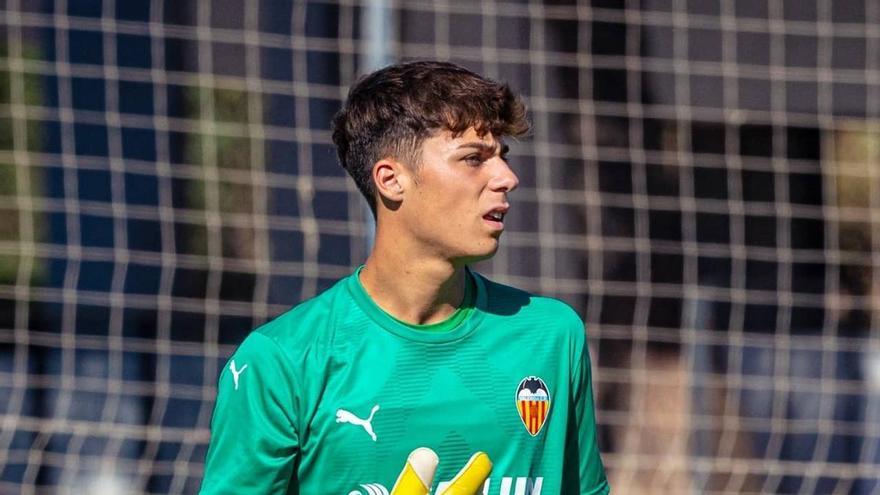 Santi Denia vuelve a llamar al portero del futuro del Valencia