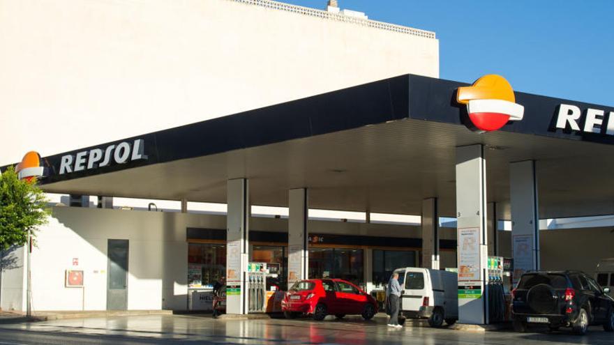 Repsol y Cepsa no podrán abrir más gasolineras en las Pitiusas - Diario de  Ibiza
