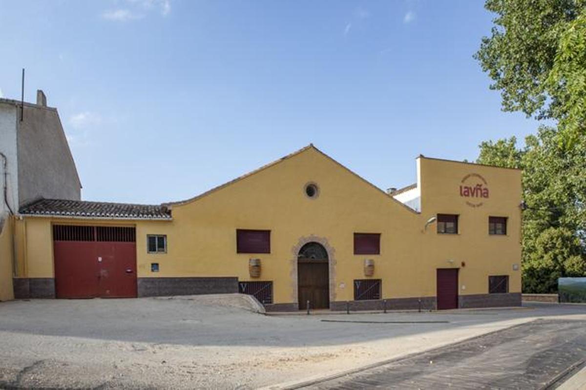 Bodega La Viña trabaja por mejorar las rentas de los viticultores asociados.