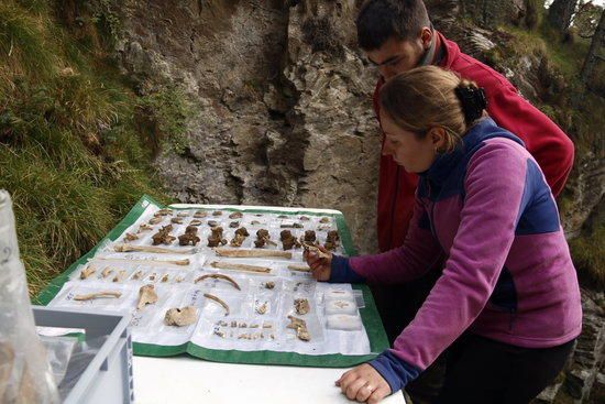 Excavacions arqueològiques al Roc de les Orenetes