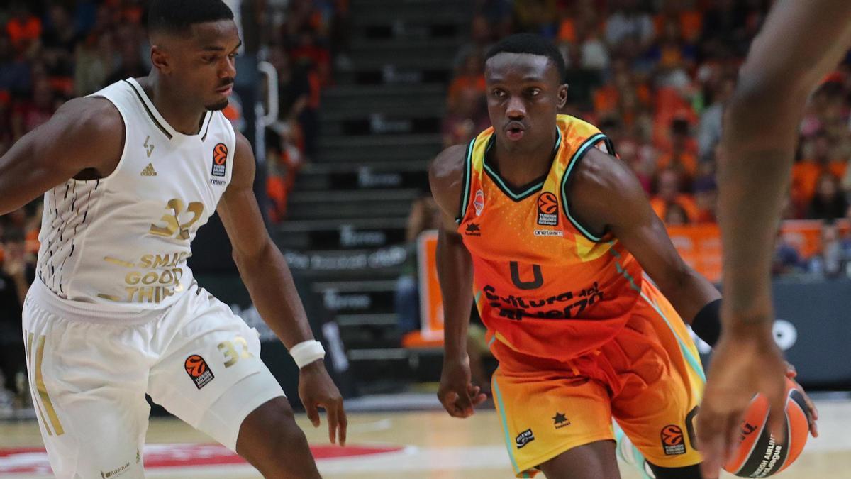 Jared Harper, lesionado no podrá actuar este domingo en Manersa. Los extracomunitarios inscritos son Webb y Rivero