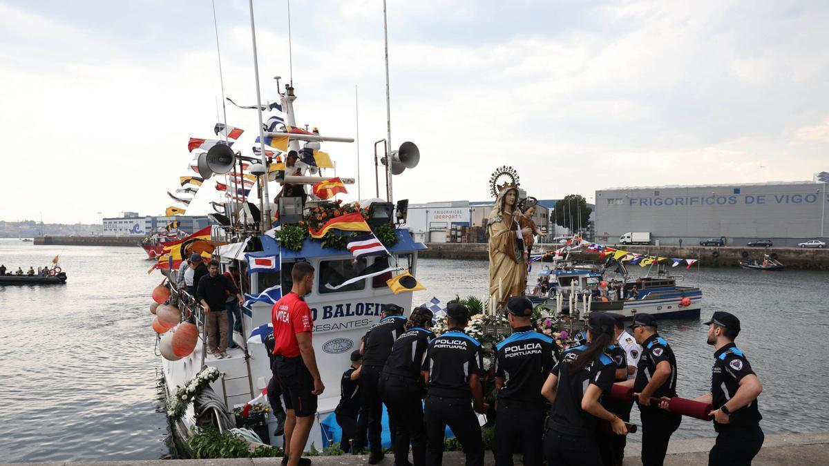 La comunidad marinera homenajea a su patrona, la Virgen del Carmen