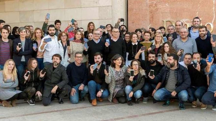 Los periodistas de &#039;Diario de Mallorca&#039; se concentraron ayer en defensa de la libertad de información.