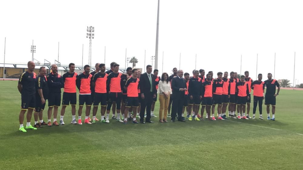 Entrenamiento de la UD Las Palmas en el campo de fútbol de El Hornillo