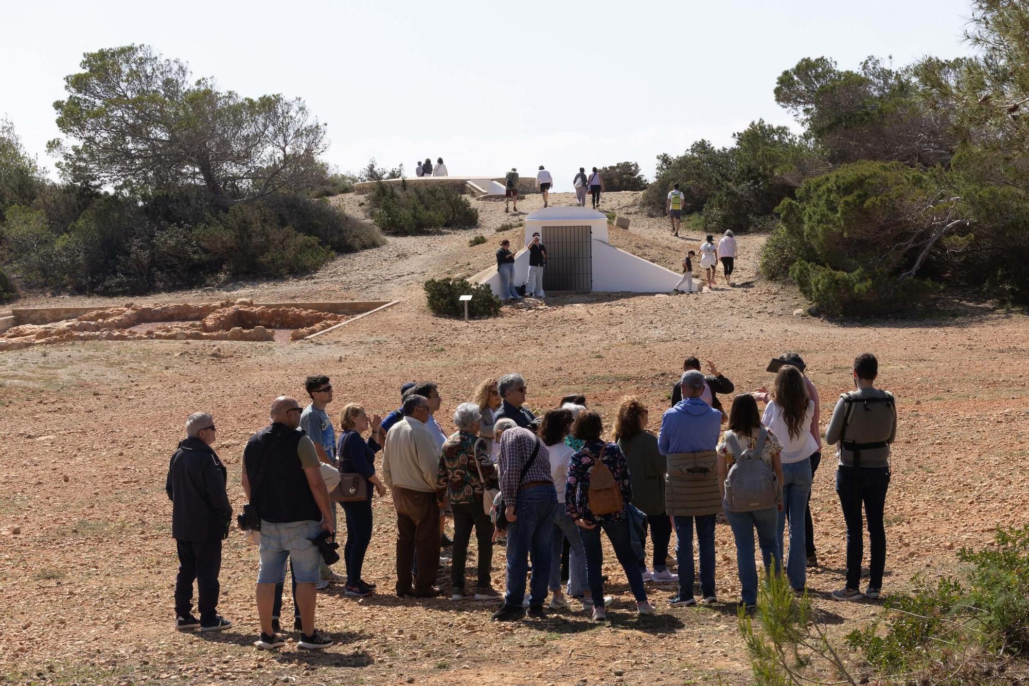 Apertura del Yacimiento Fenicio de Sa Caleta