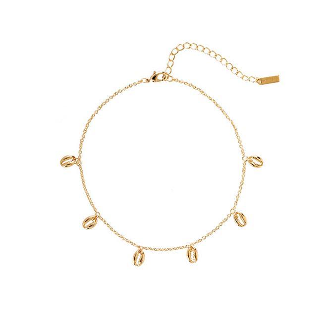 Pulsera con conchas diseñada por Sara Carbonero para Agatha París