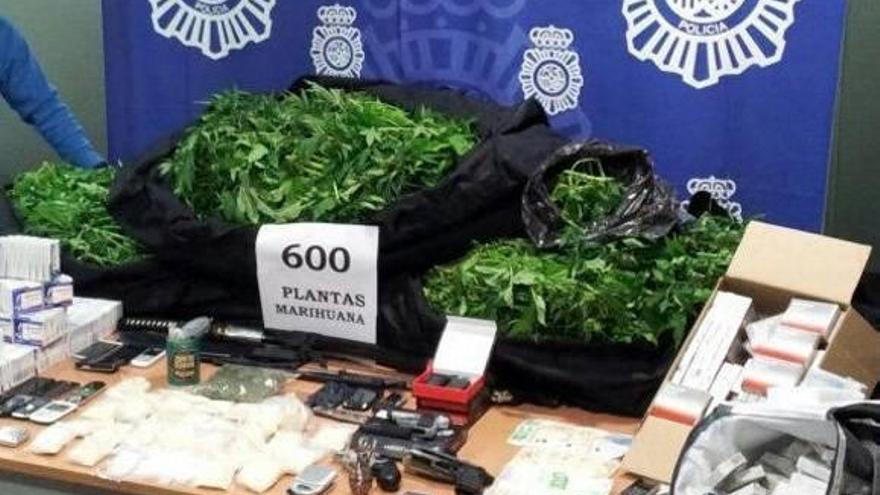 Efectos intervenidos por la Policía en la operación realizada en la provincia de Alicante.
