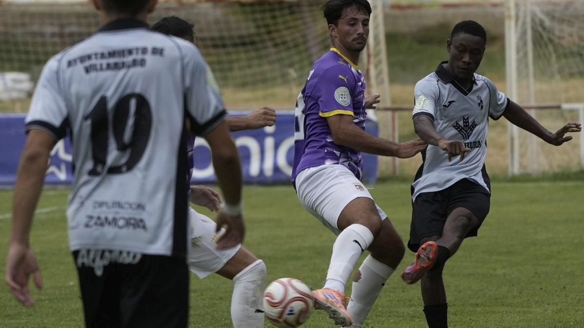 Goore rubrica un pase el pasado sábado en el CD Villaralbo - Palencia.