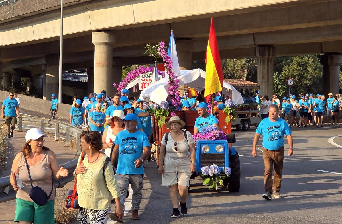 La parranda de San Pedro de Ramallosa acude a San Roque en Morgadáns