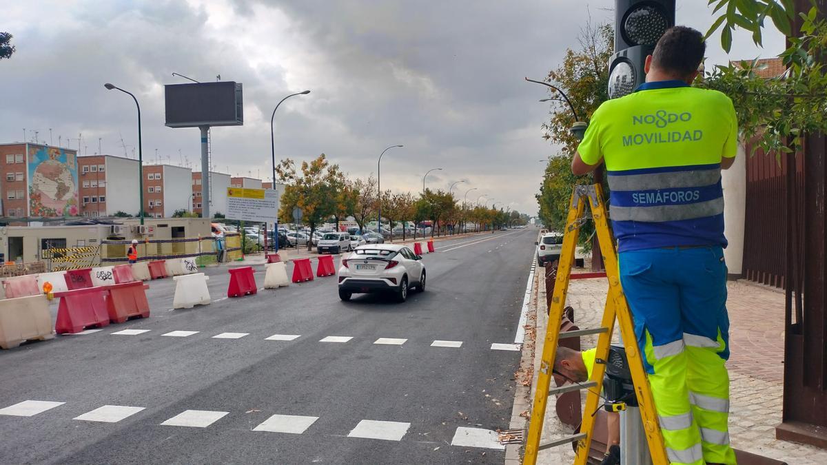 Imagen de la Avenida de las Razas este viernes.