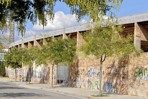 Das Estadi Balear an der Ringautobahn von Palma liegt seit viereinhalb Jahren brach. Jetzt will Atlético Baleares seine frühere Heimstätte wieder auf Vordermann bringen.