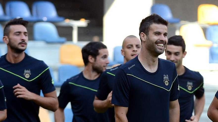 Carnero, Moreira, Kevin, David Feito y David García en el entrenamiento en Pasarón. // Rafa Vázquez