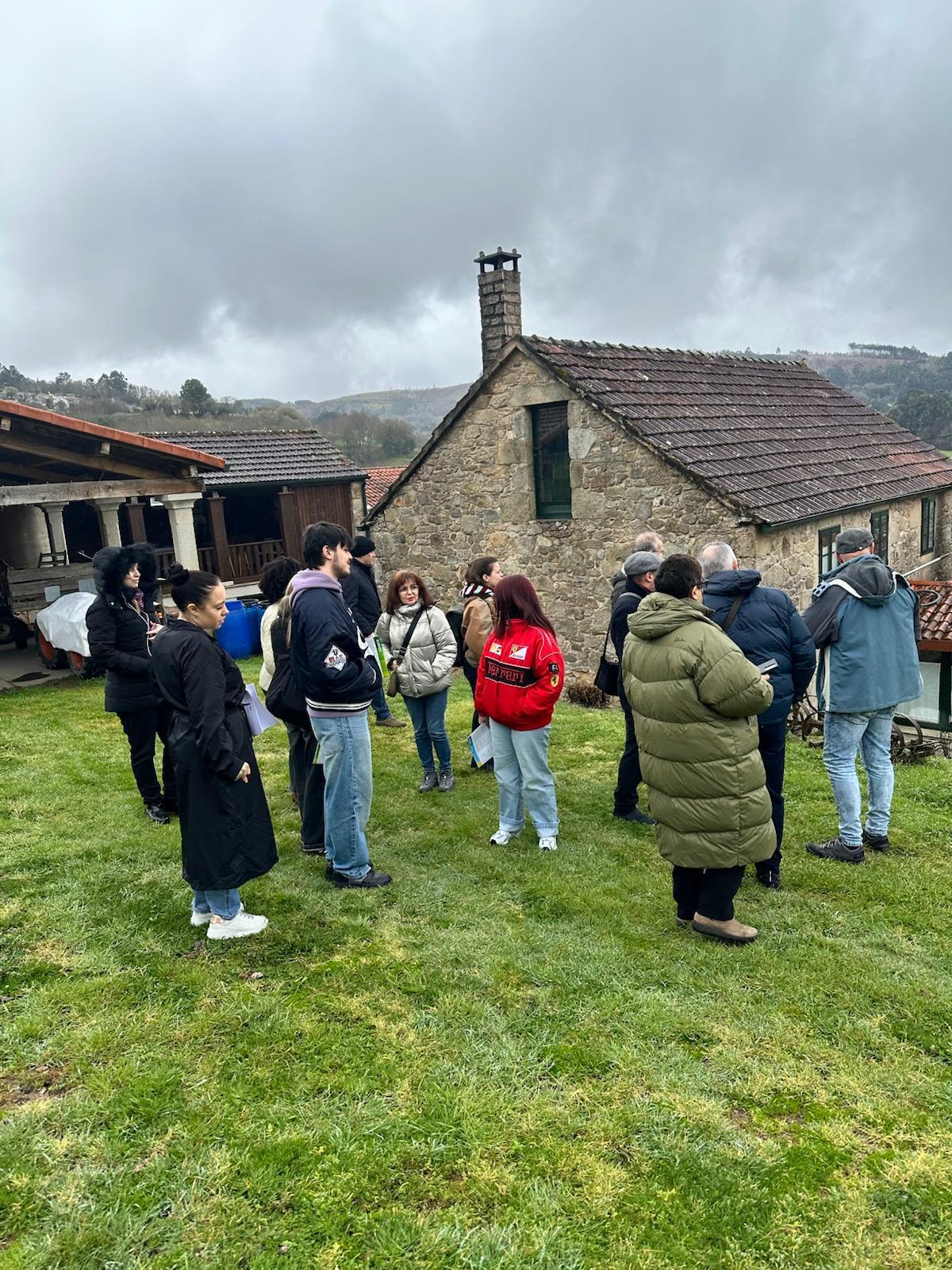 Jardines del lagar de Sidra Rabiosa.