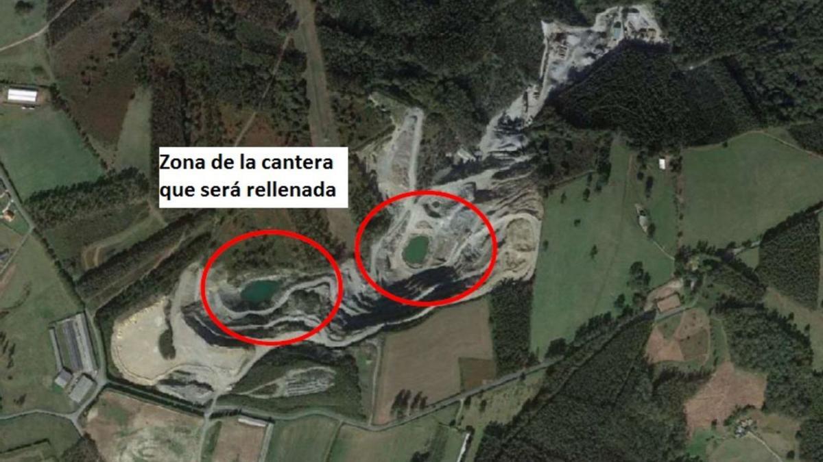 Cantera de O Castelo, donde el proyecto prevé depositar el material procedente de la excavación. |   // L.O.