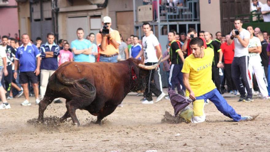 Un festejo de bous al carrer.