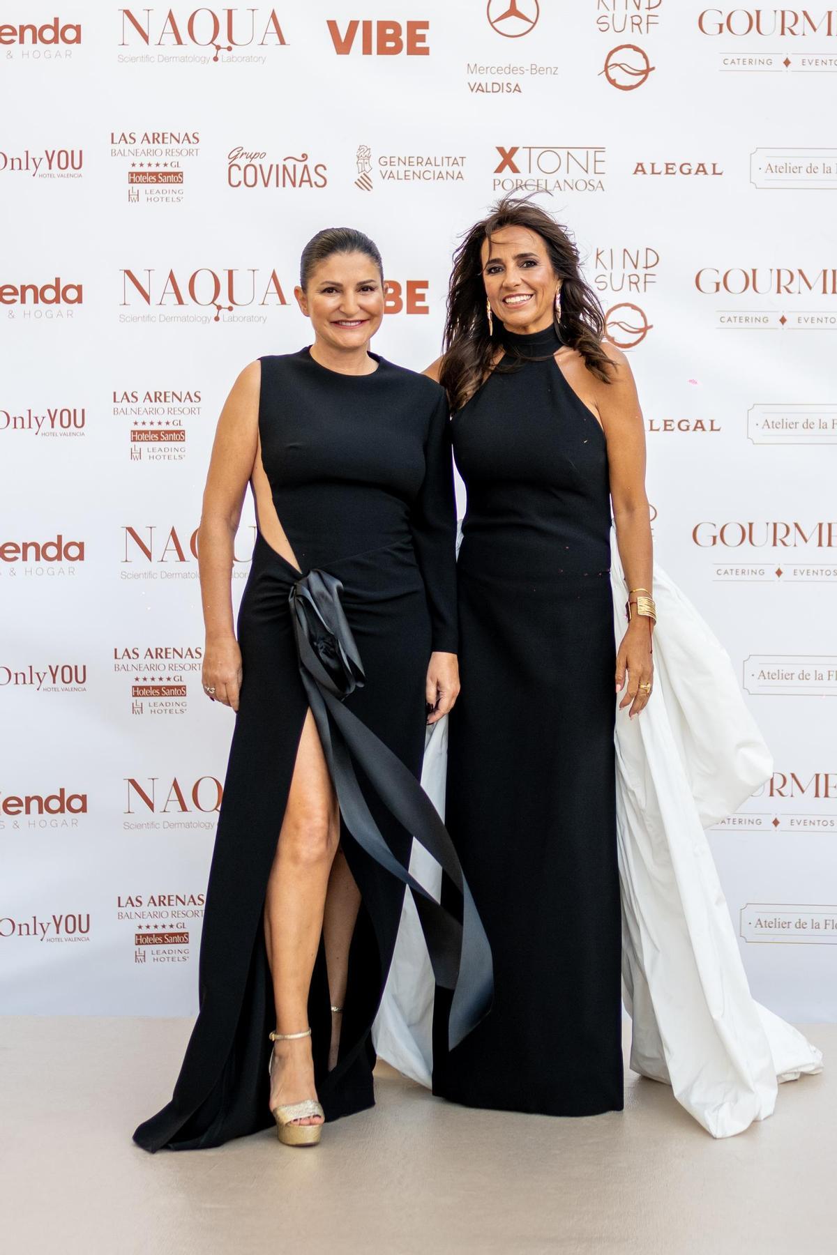 Ángela Pla y Carmen Alcayde.