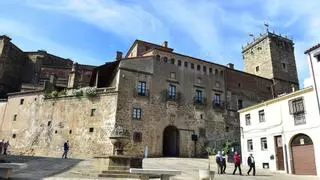 El Marqués de Mirabel y la fuga de su ahijada: el origen de un colegio de huérfanas en Plasencia