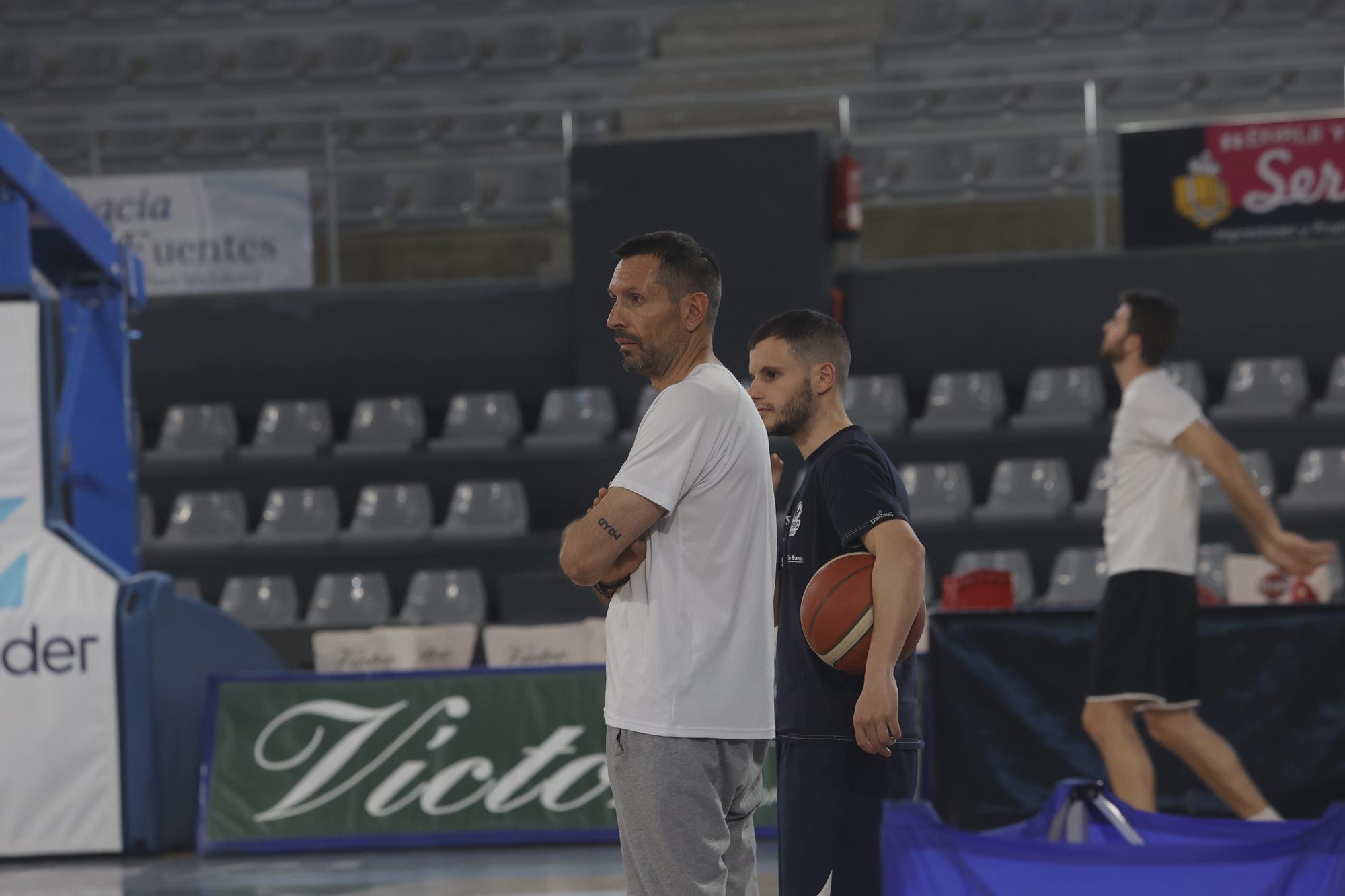 El Unicaja Banco Oviedo, listo para el segundo partido del play-off de ascenso a la ACB en Palencia