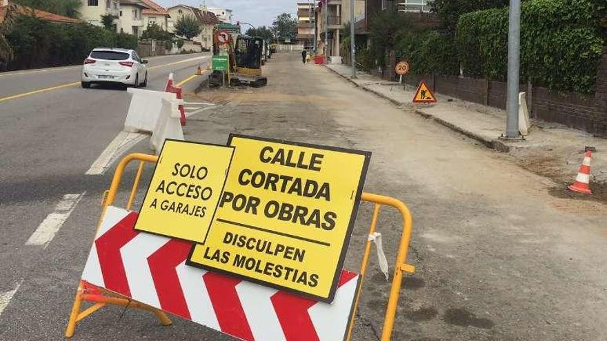 Señalización de las obras en la PO-325.