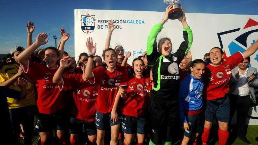 Las vilagarcianas ganaron la Copa Federación el domingo. // I.A.