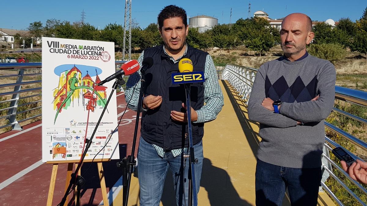 Alberto Lora y Pedro Díaz, en la presentación de la carrera lucentina.