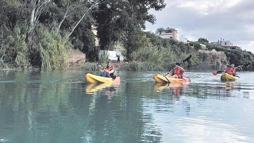 Almassora cuelga el cartel de &#039;completo&#039; en los cursos de kayak en Santa Quitèria