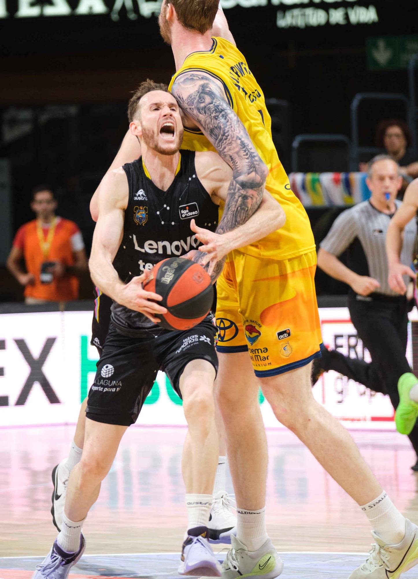 Derbi canario de baloncesto entre el Lenovo Tenerife y el Gran Canaria